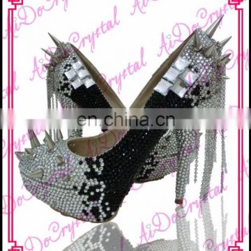 Aidocrystal 3.5 inch crystal wth diamond punk rock gothic high heel pumps