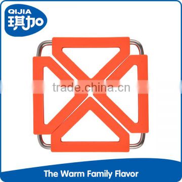 China factory popular custom round cheap plastic placemats