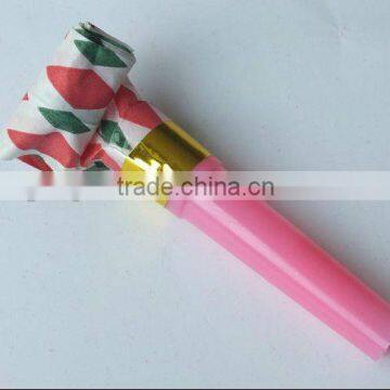 christmas paper horn