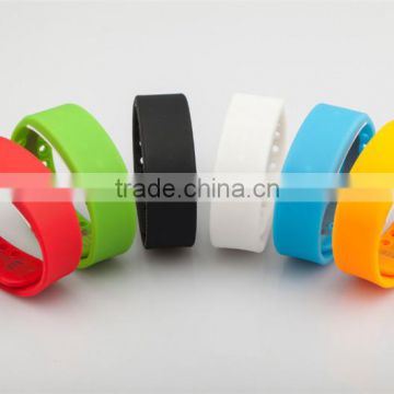 wholesale silicon wristband u flash disk watch for teenager
