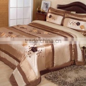 luxurious patchwork bedding set