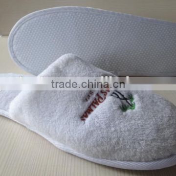 Most popular hotel slippers 19