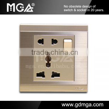 MGA Q7 Unique 13A multi socket with switch