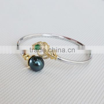 Fashion design elastic mother of pearl bracelets for lady