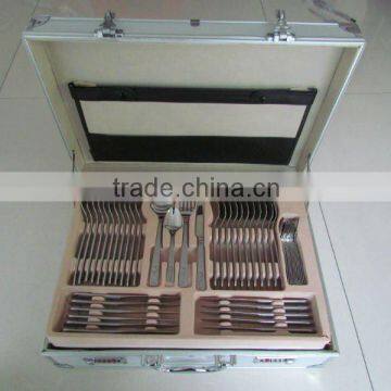 128pcs flatware set