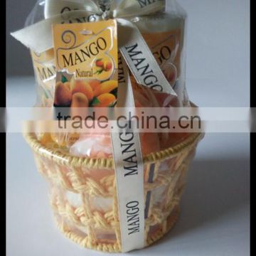 high quality hot sale bath set shower gel body lotion with nice scent and wire basket
