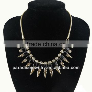 Rivet Necklace with Rhinestone-N330046
