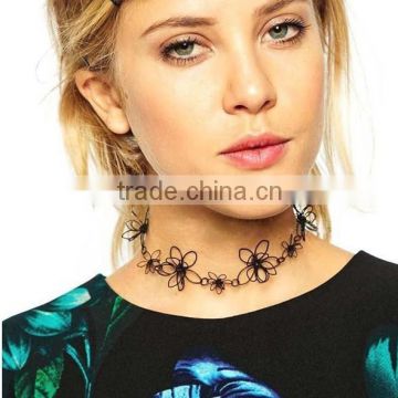 fashionable iron wire tie flower necklace