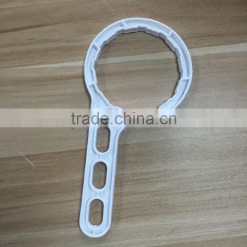 Plastic membrane housing wrench for ro water system