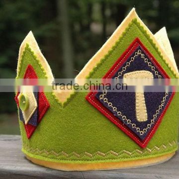 2017 new product hot sale wholesale China handmade custom party supply headband design tiara student felt dental prom king crown