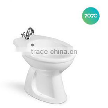 New design small ceramic cheap WC bidet z15