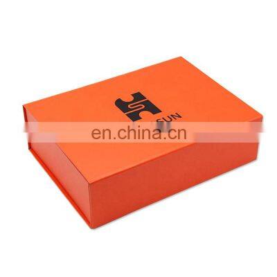 Custom surprise luxury style clothes jewelry present box magnetic lid foldable cardboard gift box