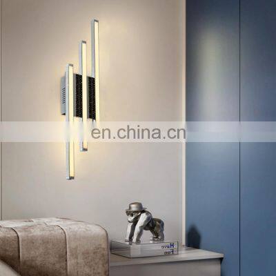 HUAYI New Design Artistic Style Living Room Checkroom Decor Chrome Aluminum LED Wall Lamp