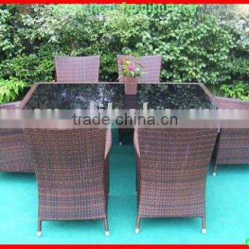 garden furniture-rattan table