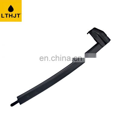 67404-0N010 Auto Spare Car Parts Glass Guide For Crown 2005-2009