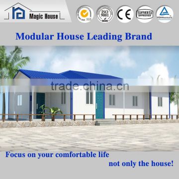 4 bedrooms low cost green mobile modular house earthquakre resistance house with steel chassis