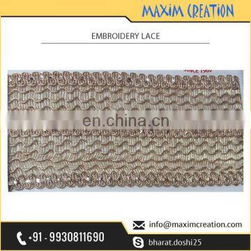 Wholesale Selling of Golden Colour Royal Crochet Fabrics Lace for Sarees at Lowest Rate