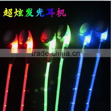 LED flashing earphone for phone and pc/light up earphones with cute design