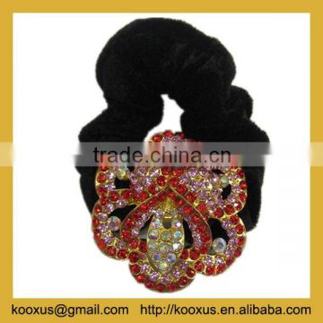 Elegant hair accessory with elastic band