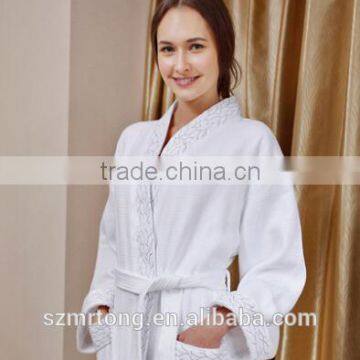 High quality new design 100% cotton waffle bathrobe for hotel and home use