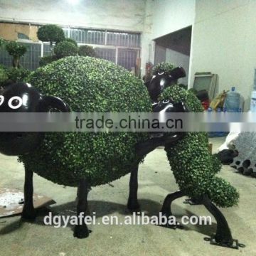 best price artificial milan animals shape grass topiary for theme park decoration wholesale