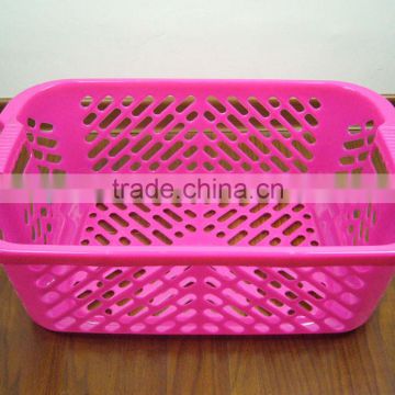 Plastic laundry basket hamper