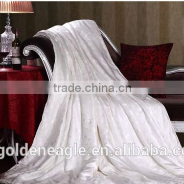 100% Luxurious Natural Silk Jacquard Duvet