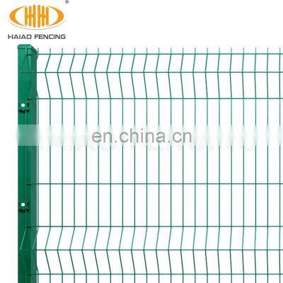 3D Curved Welded Wire Mesh Fence Powder Coated Square Post Garden Fence ...