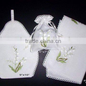 Rich Export Experience Embroidered Tissue Holder