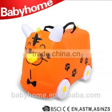 Cute design animal shaped gift box baby plastic suitcase