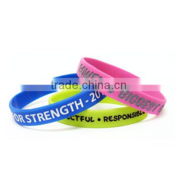 wholesale 2014 new design silicone bracelets