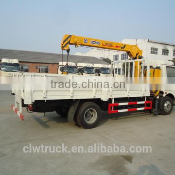 Dongfeng 4 ton small truck crane,4X2 mini truck mounted crane