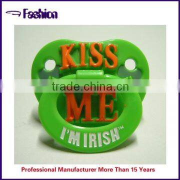 Wholesale baby pacifiers made in China with good design