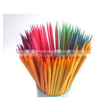 color bamboo skewers