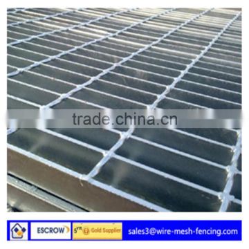 ISO9001:2008 2015 low price stair tread steel grating,China professional factory direct sale