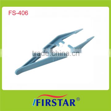 Specific design one time disposable dental forceps