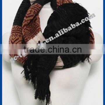 100% acrylic jacquard pattern fashion scarf with tassel