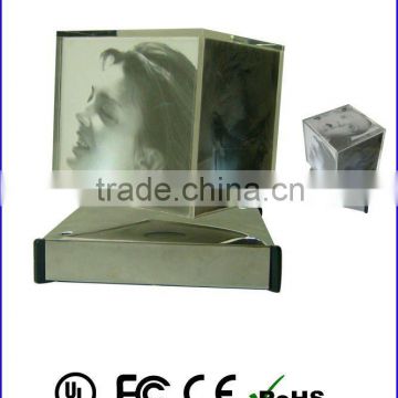 China manufacturer magnetic floating photo frame display stand
