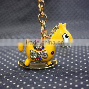 Wholesale New Design Fashion Hot Wooden Horse Crystal Rhinestone Metal Keychain Tourist Souvenirs Keychain KC11694