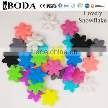 The inexpensive and FDA Approved Snowflake pendant silicone teething toys