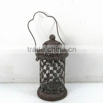 090233MC-hanging engraved pillar metal candle lantern