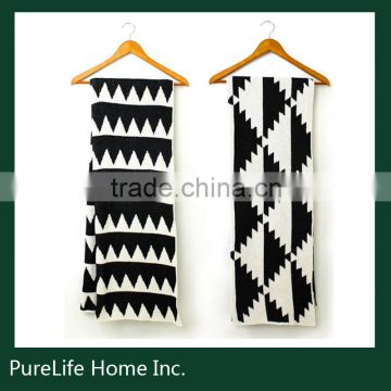 SZPLH Black white triangle jacquard knit bedding throw blanket                        
                                                Quality Choice