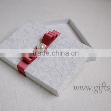 Handmade elegant white lace wedding invitation boxes