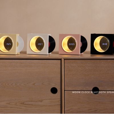 Moon clock Bluetooth speaker vinyl nostalgia large volume desktop outdoor small speaker creative gift
