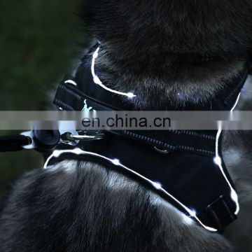 Led saddle dog's chest and back strap to lead Oxford medium and large dogs to travel at night