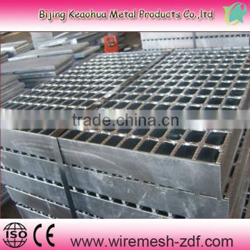 Galvanized steel charcoal grill grates