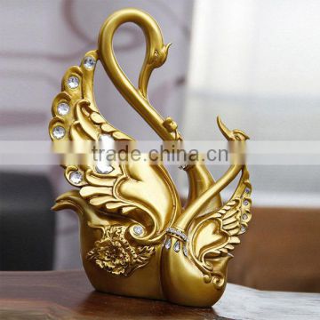 Custom resin golden wedding favors swans gift figurine