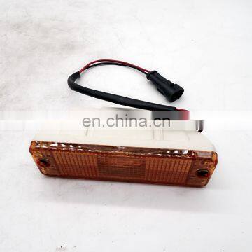 High quality hot sale truck spare parts body parts SIDE LAMP side light oem 81253206082 for Truck F2000