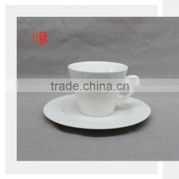 Pretty Design Wholesale Coffee Tea Cup and Saucer Set with Snowflake Pattern