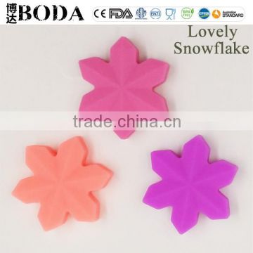 The lovely Snowflake pendant silicone teething toys